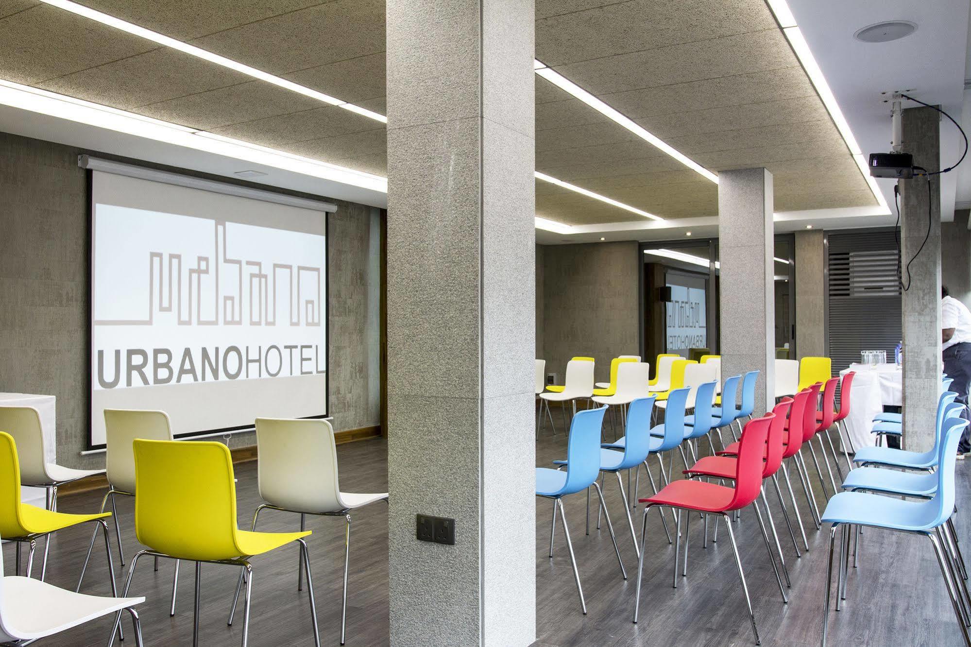 Urbano Hotel By Roots Wiaboman Exterior foto