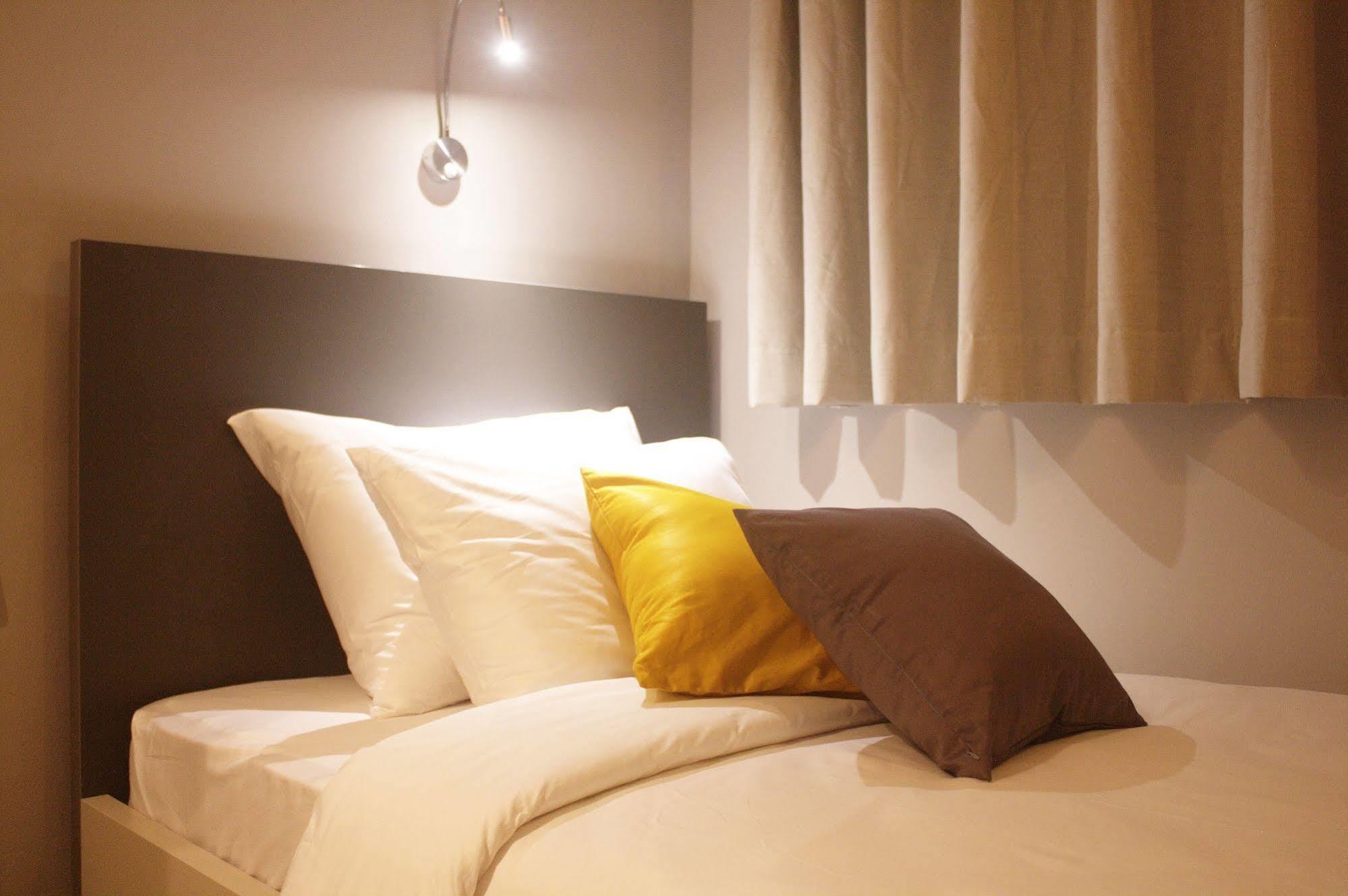 Urbano Hotel By Roots Wiaboman Exterior foto